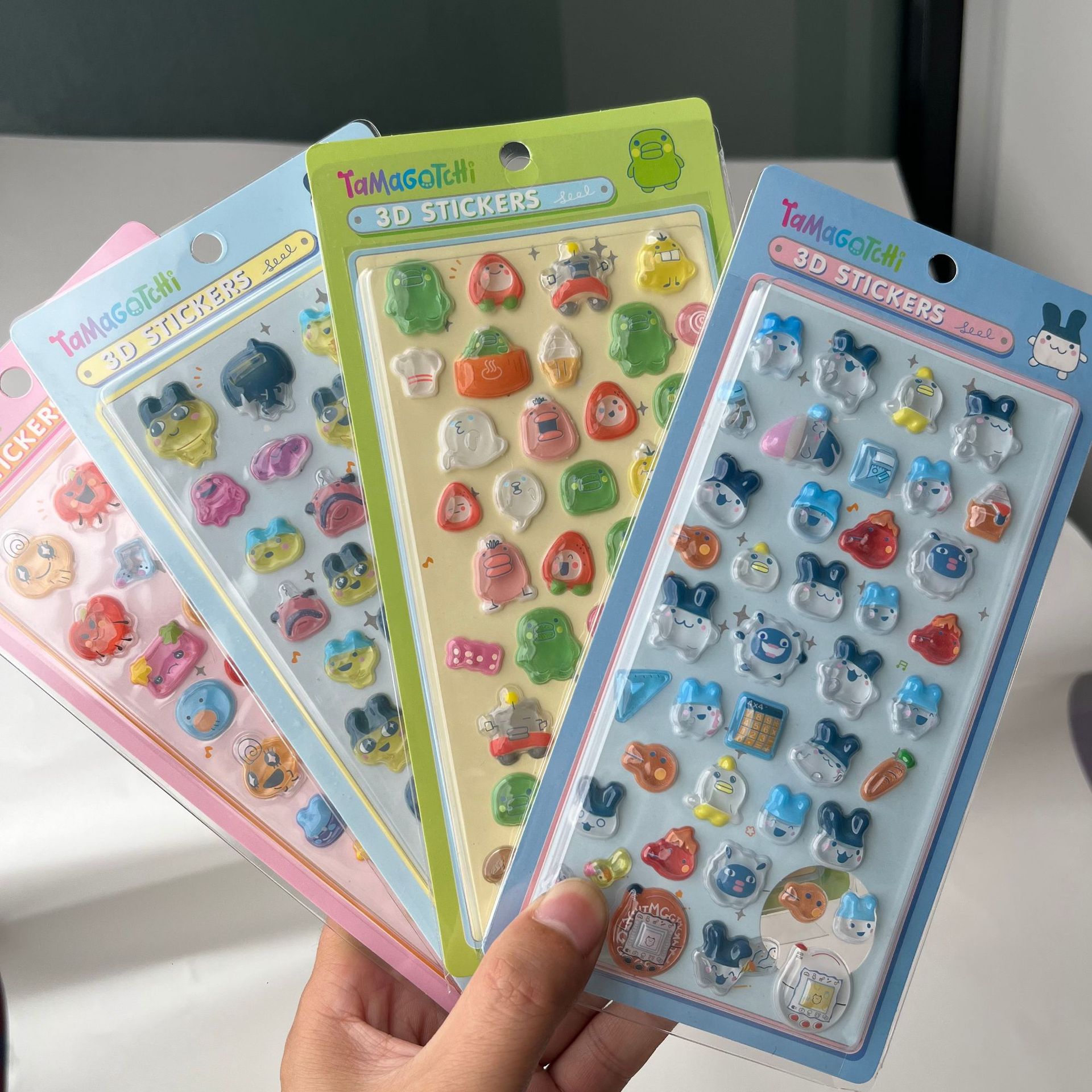 かわいいたまごっち 3D ふわふわステッカーレトロデジタルペ - Laptop Accessories For Gift のレビューと価格